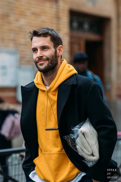 simon porte Jacquemus clothing